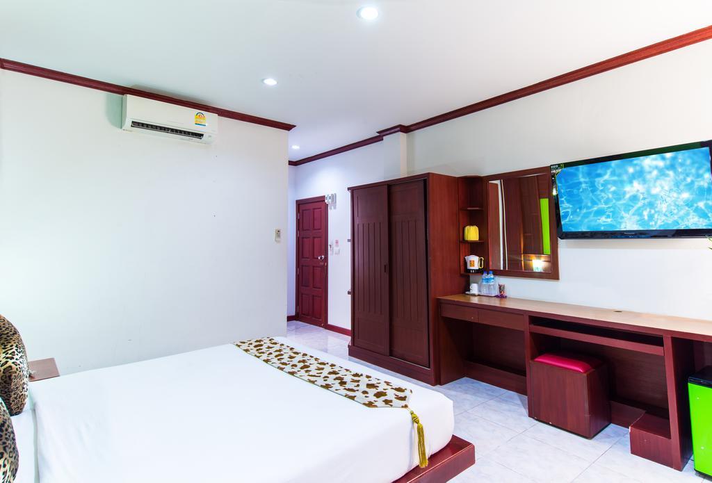 Forest Patong Hotel Exterior foto