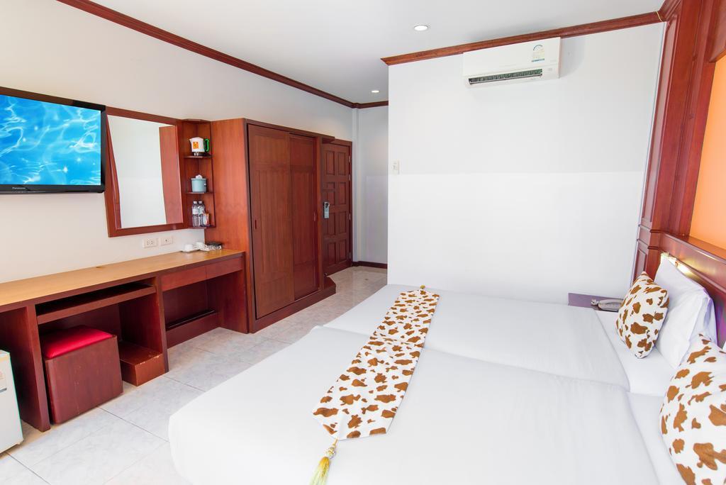 Forest Patong Hotel Exterior foto