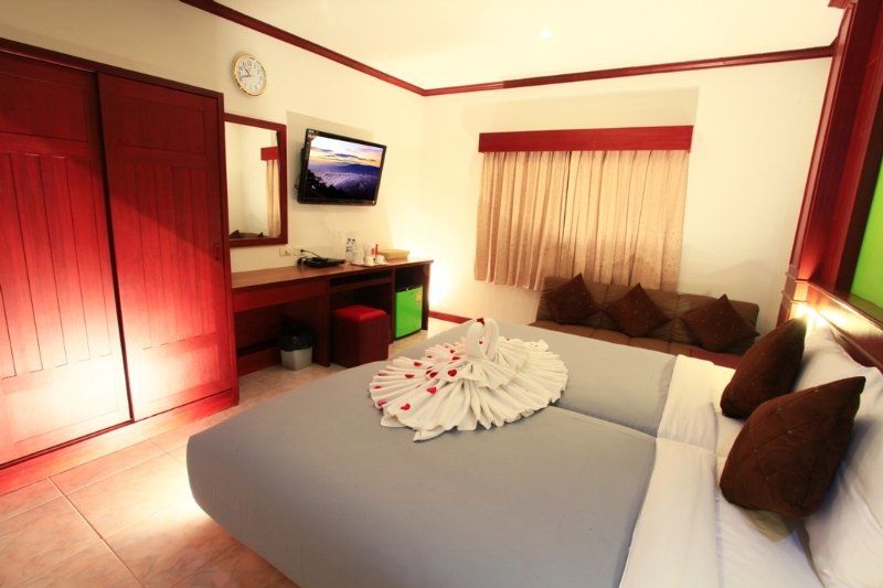 Forest Patong Hotel Exterior foto