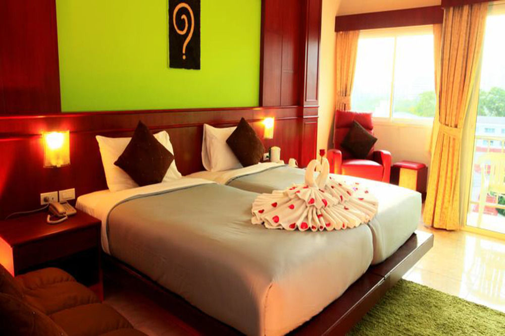 Forest Patong Hotel Exterior foto